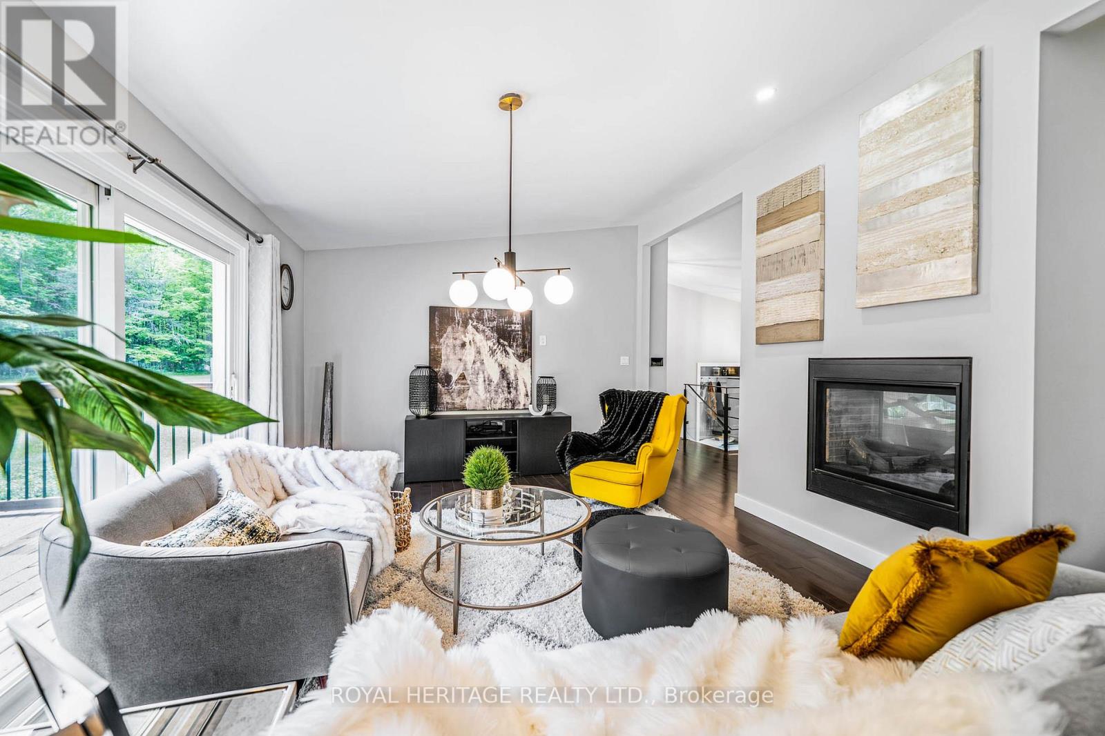 5260 CORONATION ROAD - 23