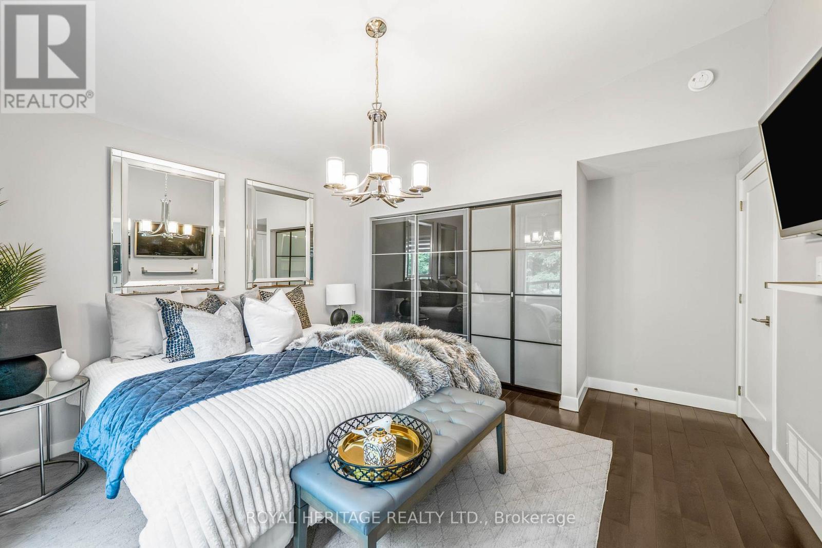 5260 CORONATION ROAD - 24