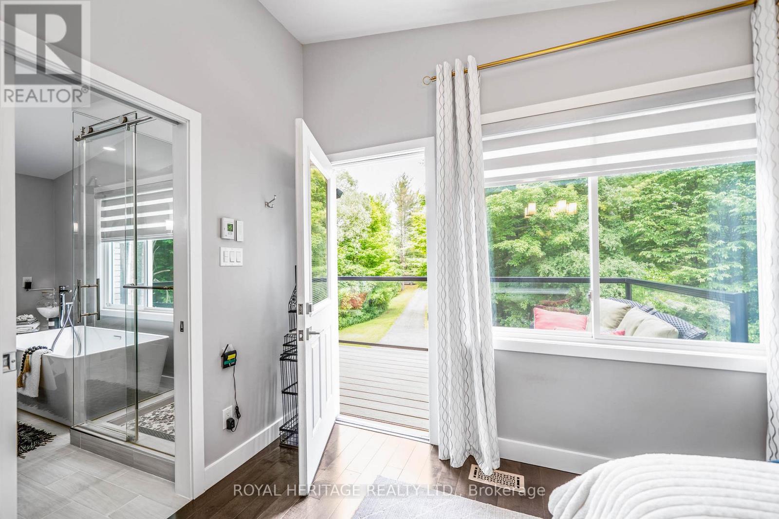 5260 CORONATION ROAD - 27