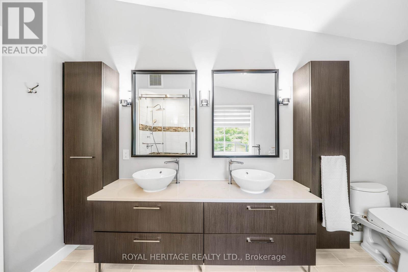 5260 CORONATION ROAD - 31
