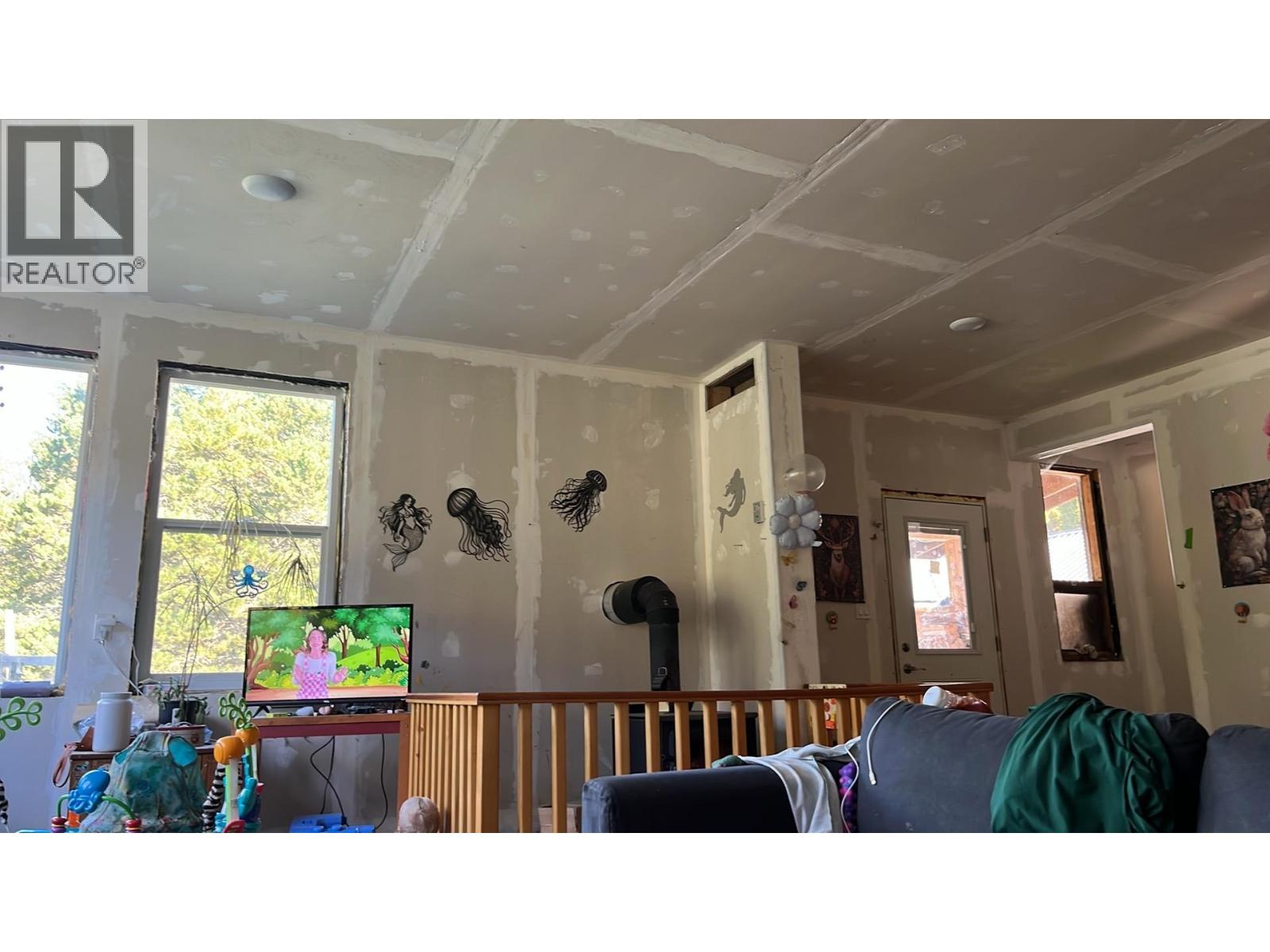 1276 MACKENZIE HIGHWAY - 12