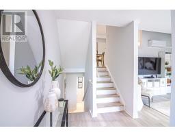Primary Bedroom - 60 Springfair Avenue, Aurora, ON L4G3M2 Photo 8