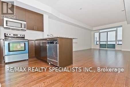 Photo of 1 Hurontario Street