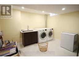 1855 Pilgrims Way, Oakville, ON L6M1X2 Photo 14