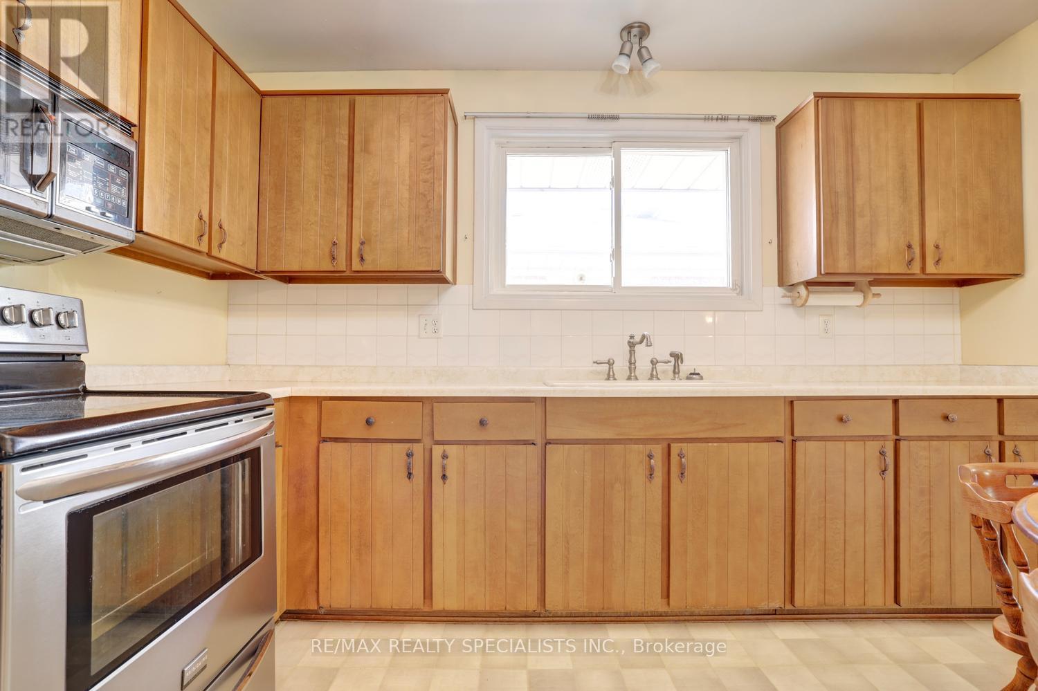2458 BARCELLA CRESCENT - 15