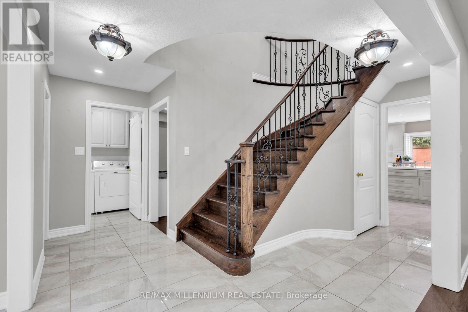 252 MOUNTAINBERRY ROAD - Image 11