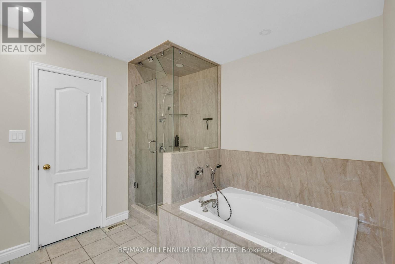 252 MOUNTAINBERRY ROAD - Image 29