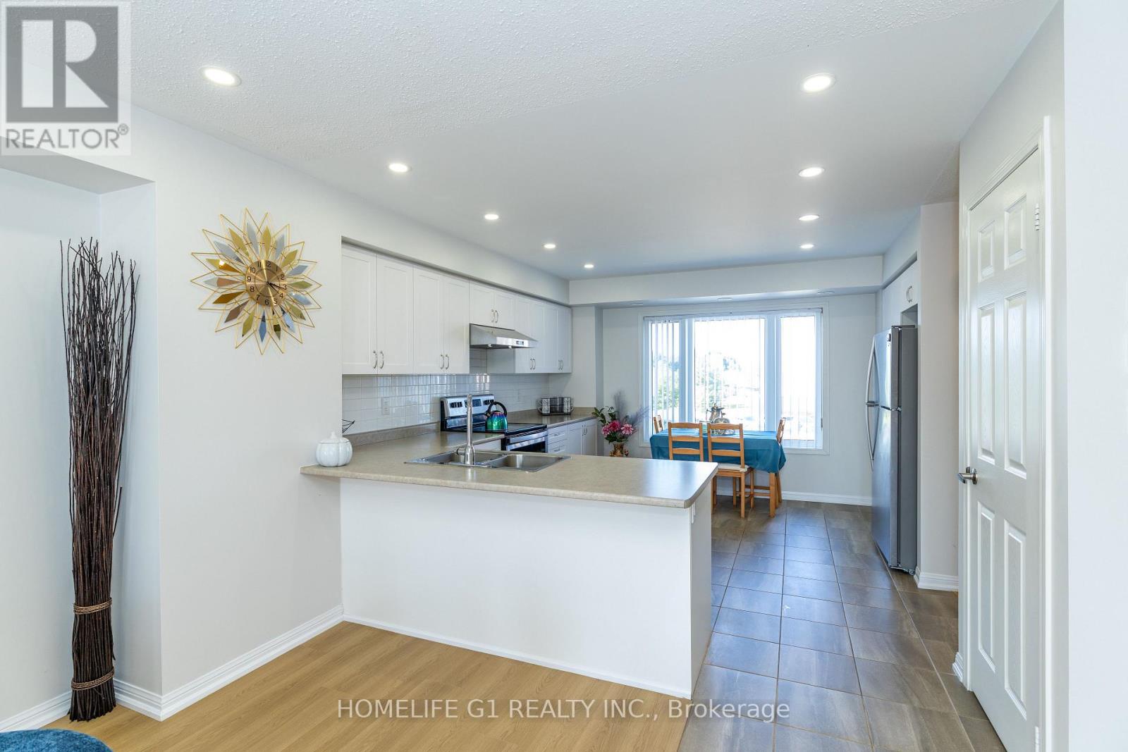 #45 250 SUNNY MEADOW BOULEVARD - 10