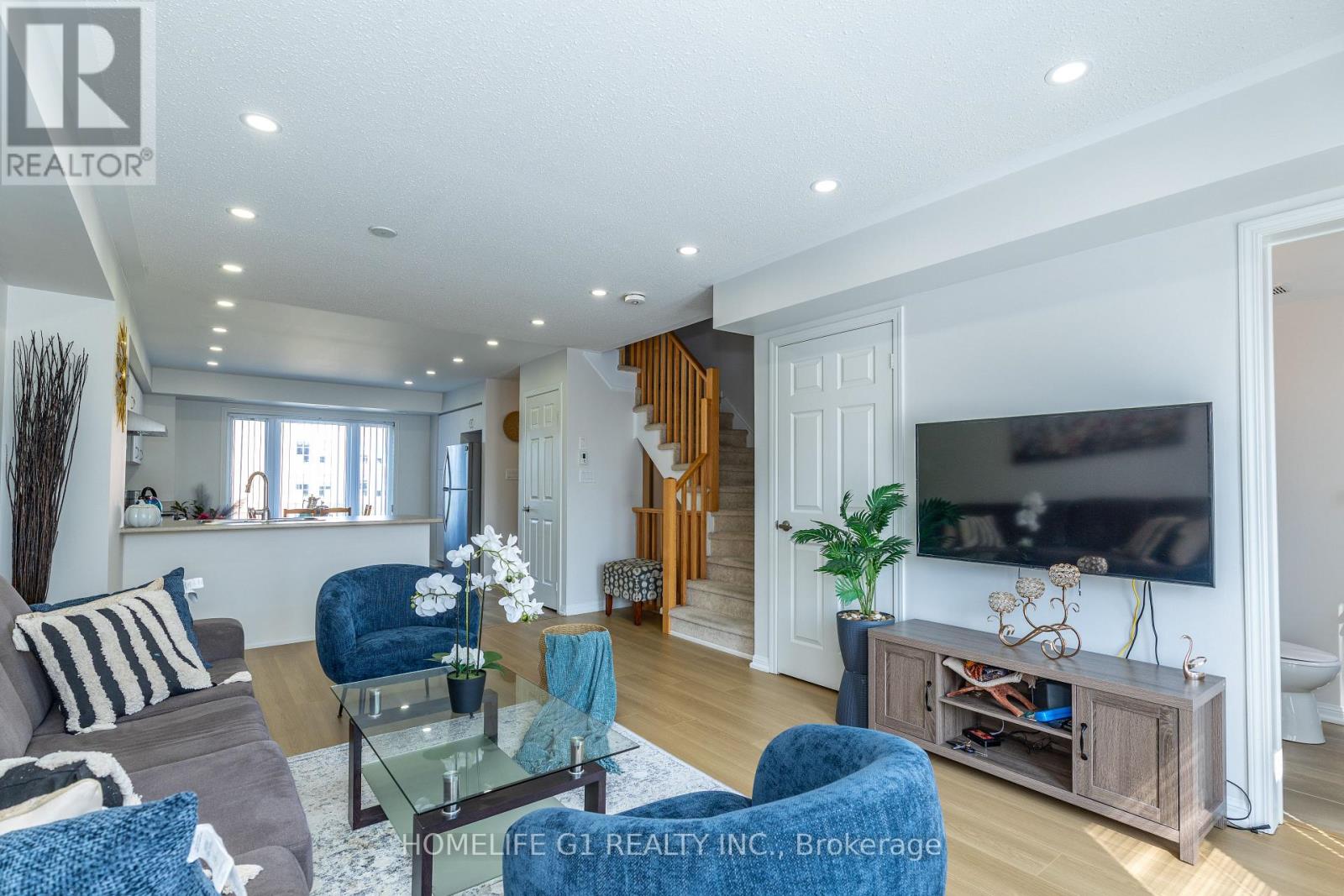 #45 250 SUNNY MEADOW BOULEVARD - 11