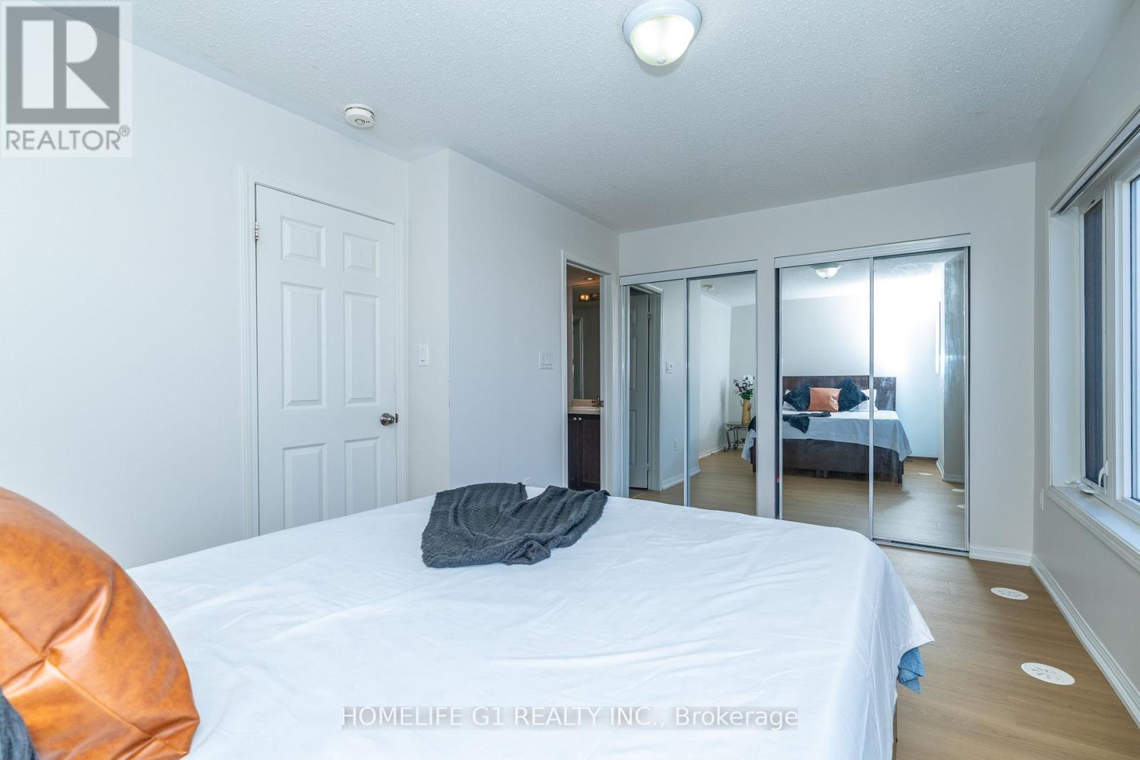 #45 250 SUNNY MEADOW BOULEVARD - 26