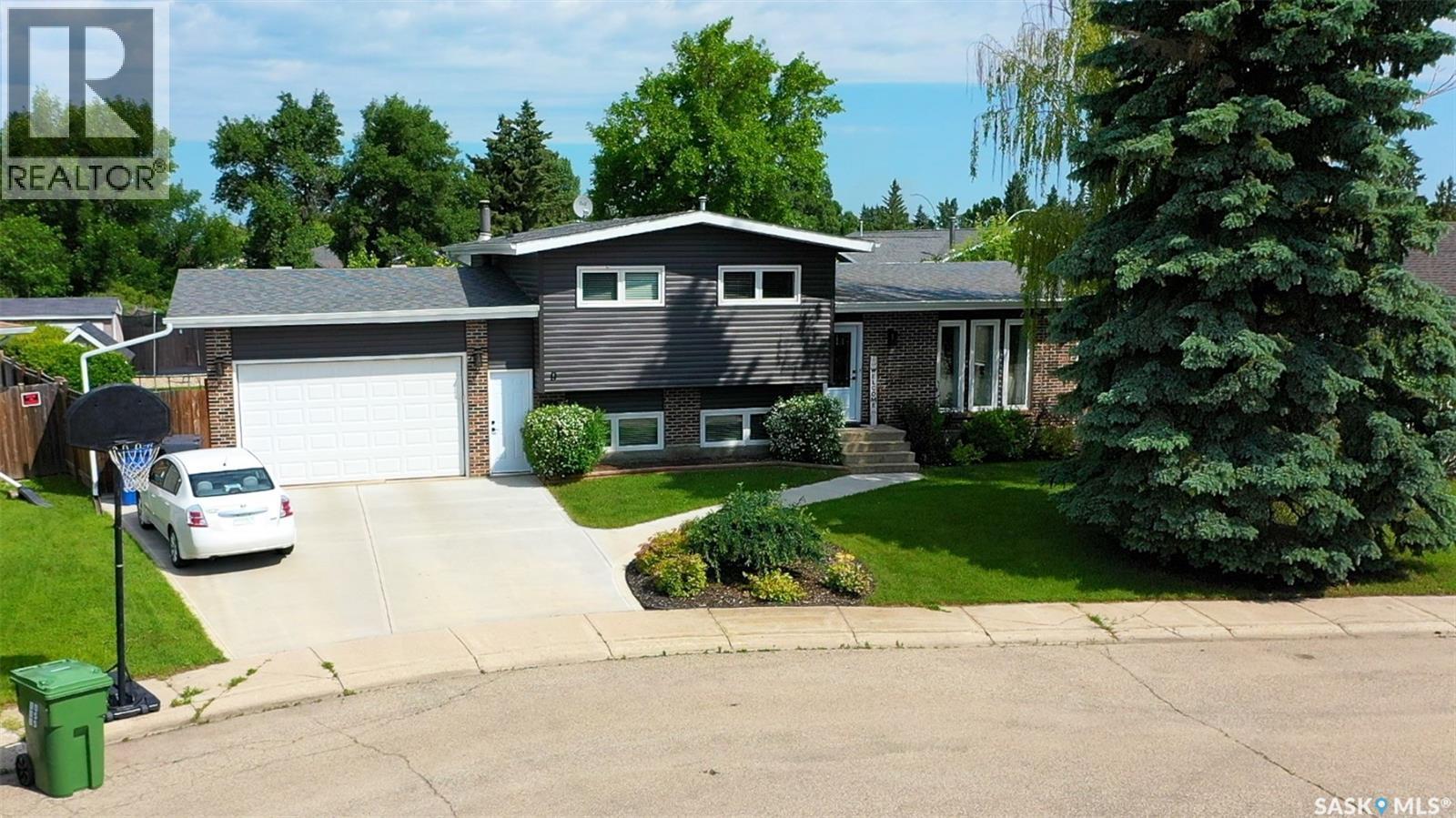 9 Gibson BAY, Yorkton — photo 2