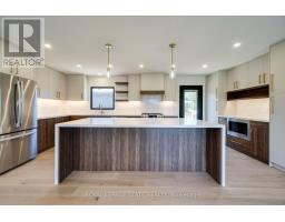 24 Royce Avenue, Hamilton, ON L8G3B5 Photo 19