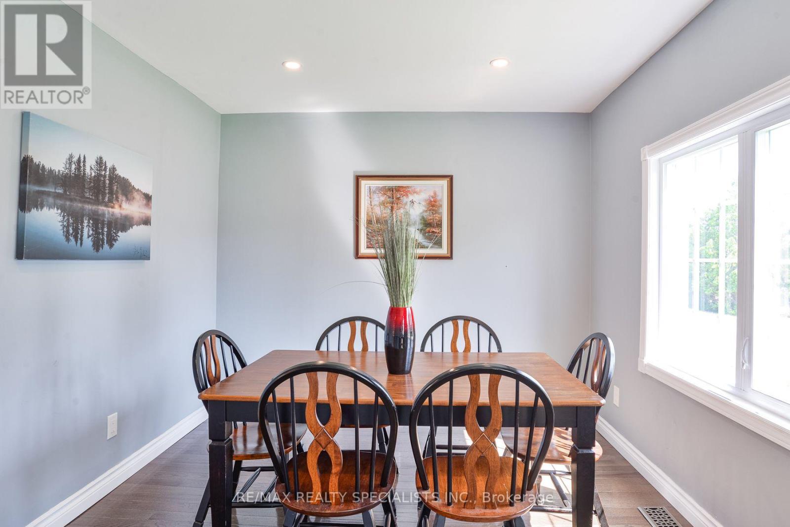 15 LANKIN AVENUE - 10