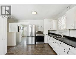 8312 47 Avenue NW - photo 7