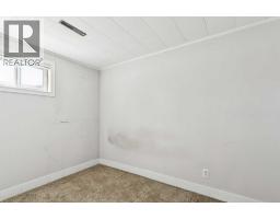 8312 47 Avenue NW - photo 12