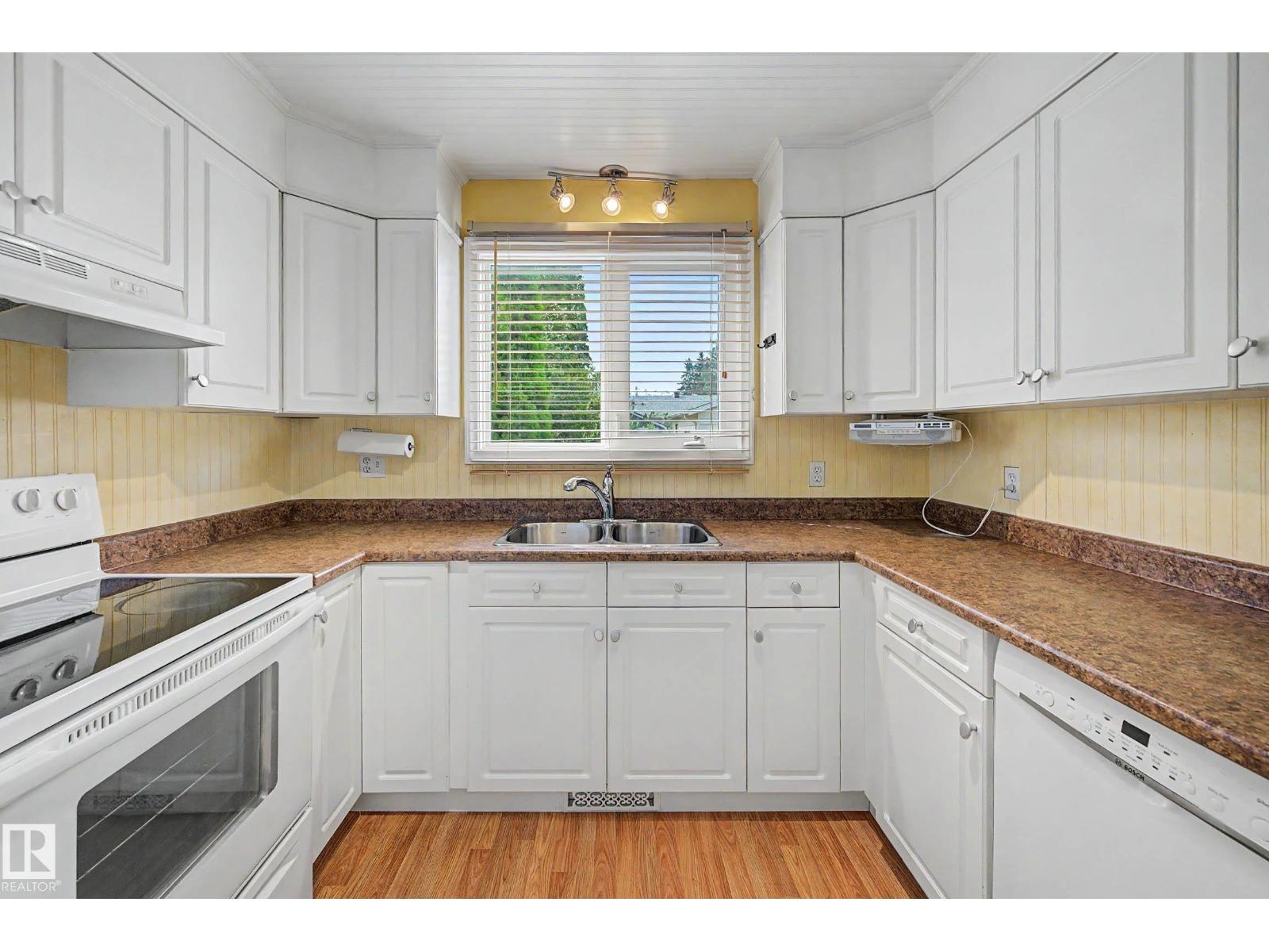 10032 173 AV NW - Image 22