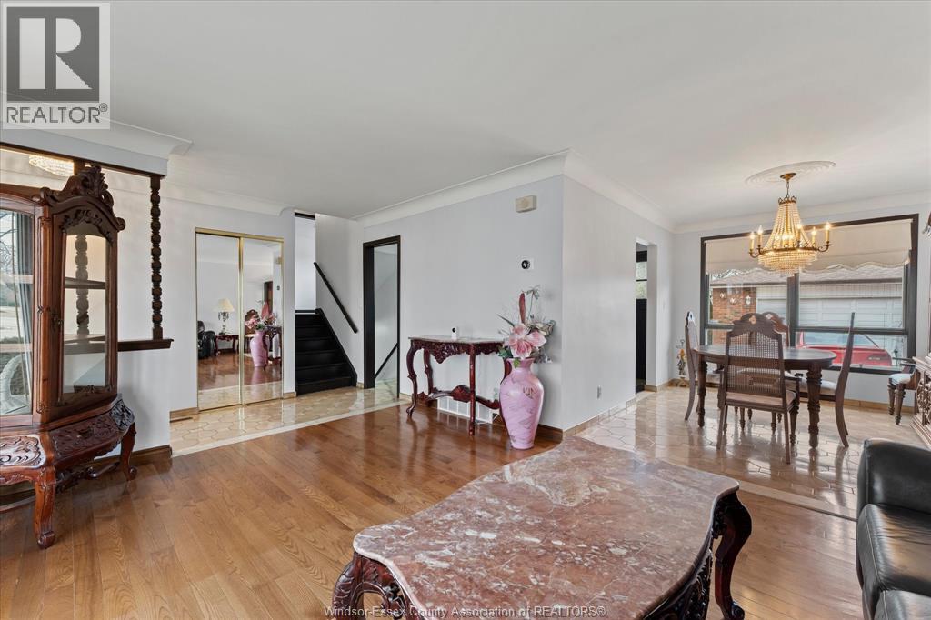 1116 SUMACH CRESCENT - Image 7