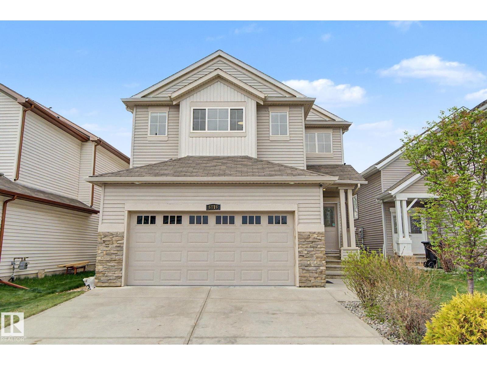6016 10 AV SW - 1