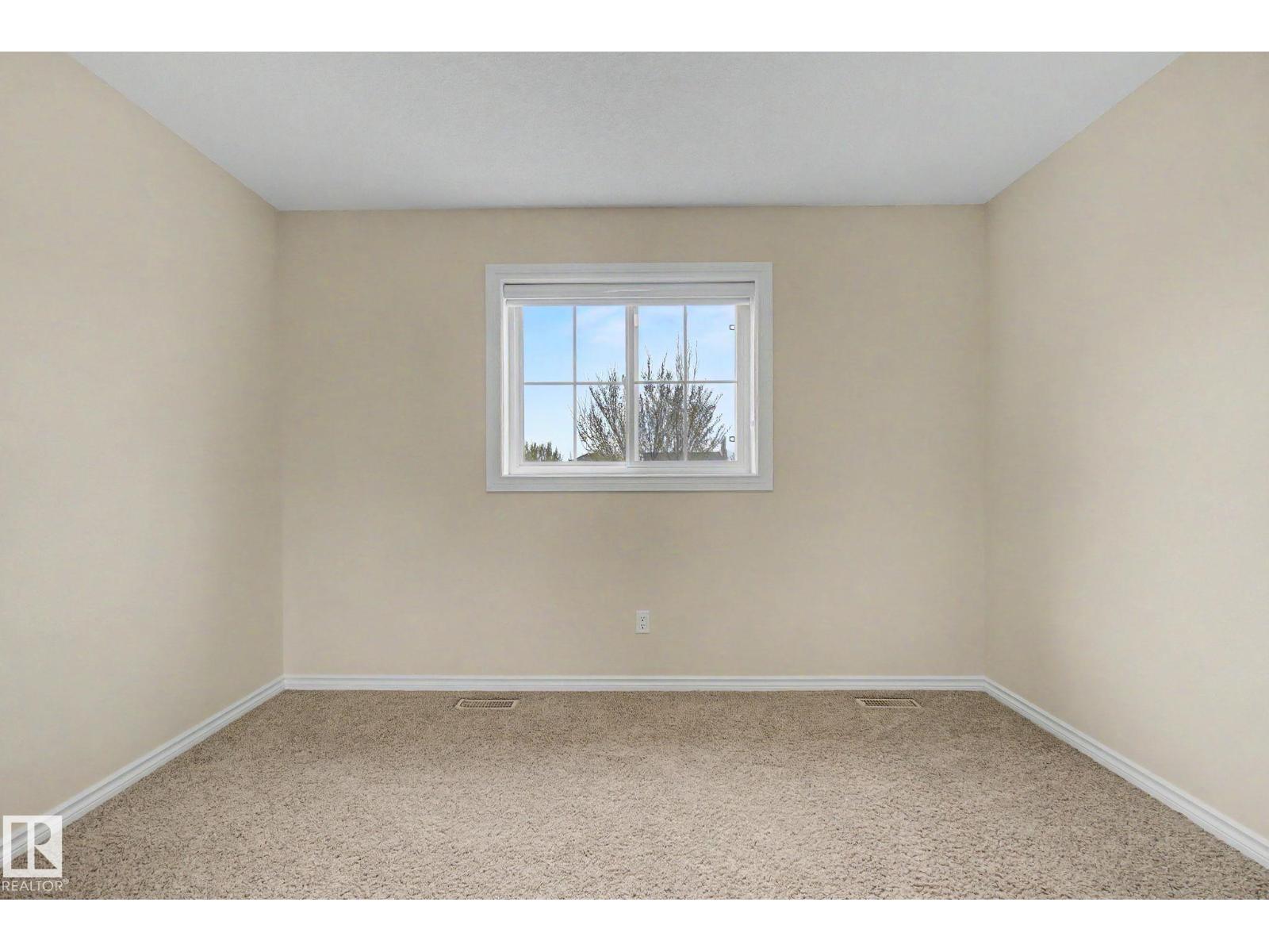 6016 10 AV SW - 28
