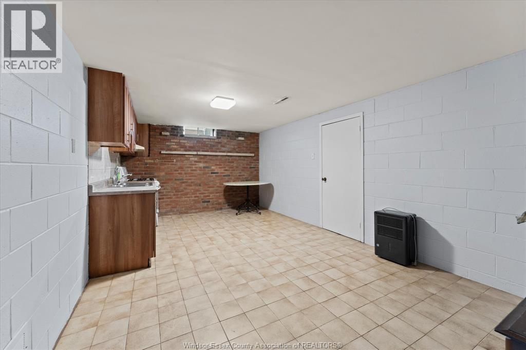 1116 SUMACH CRESCENT - Image 24
