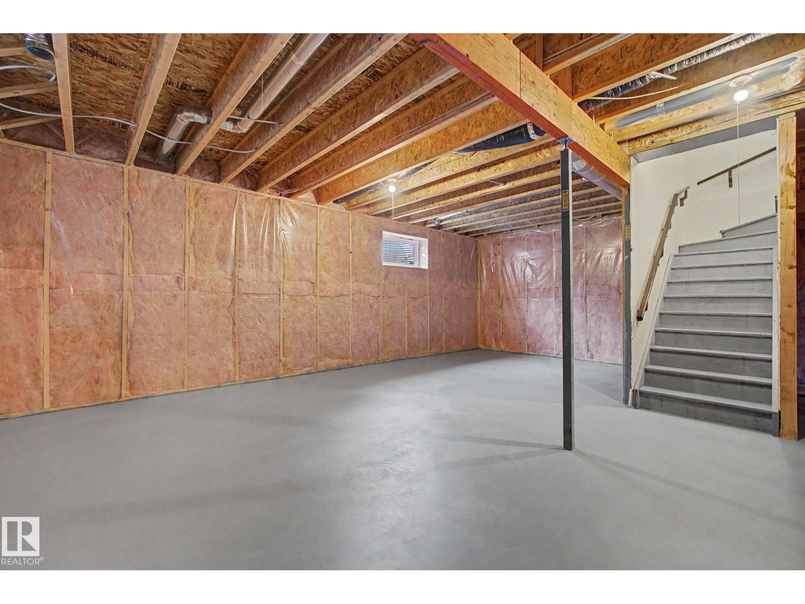 6016 10 AV SW - Image 45