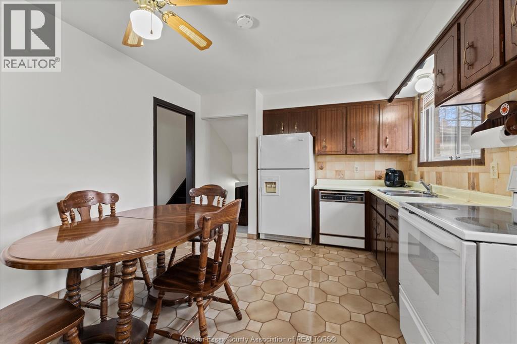 1116 SUMACH CRESCENT - Image 11