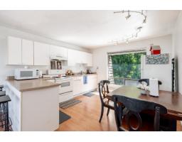10956 128a Street, Surrey, BC V3T3G2 Photo 6