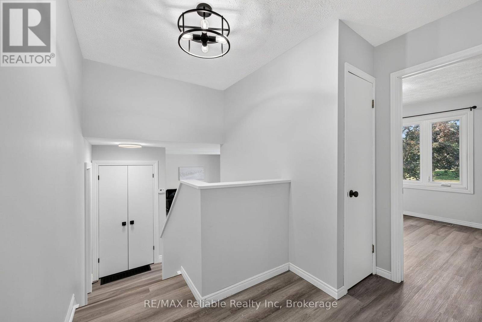 17 SUNCOAST DRIVE W - 16