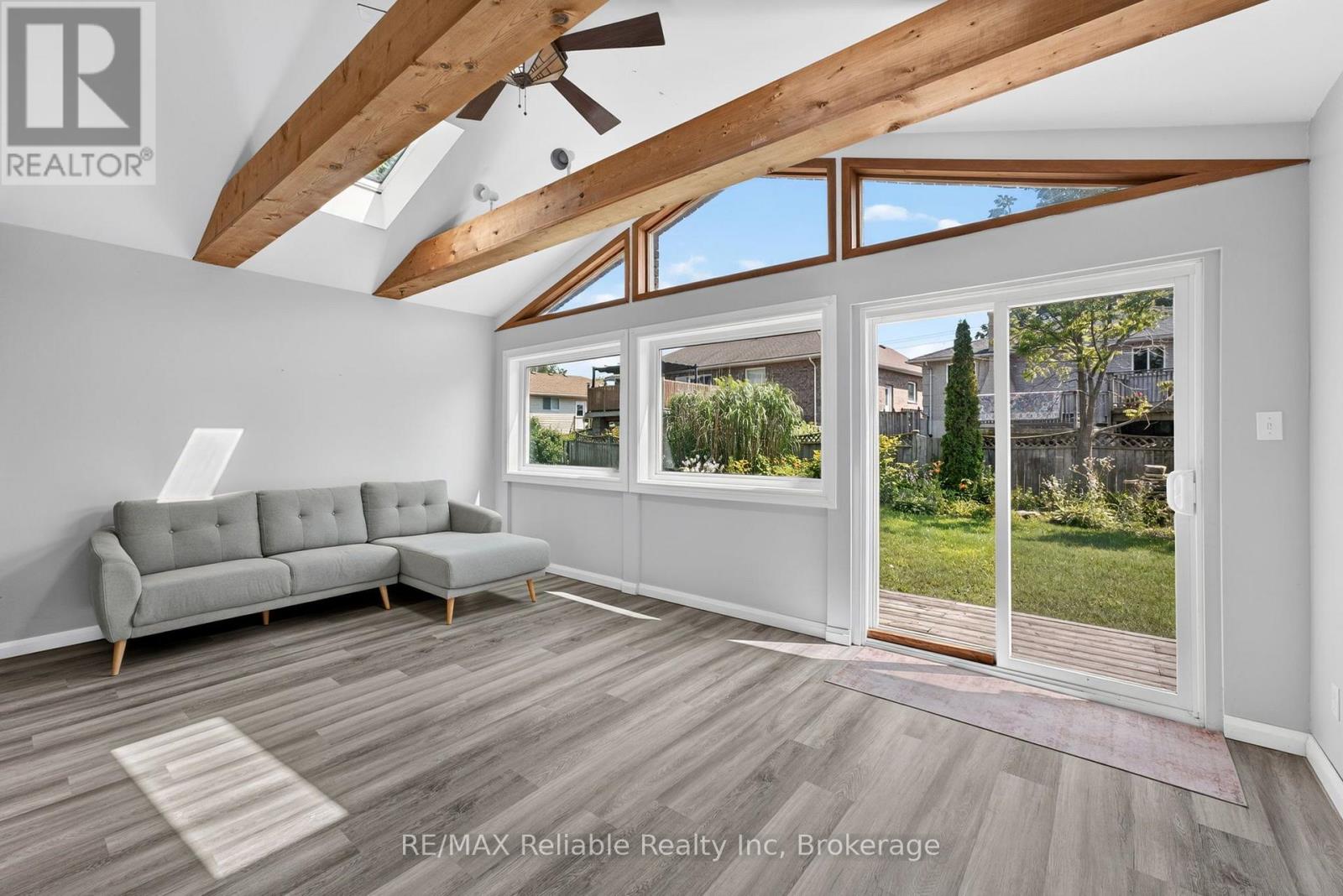 17 SUNCOAST DRIVE W - 11