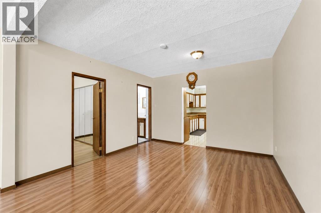 162 2 Street Northeast - Photo 9
