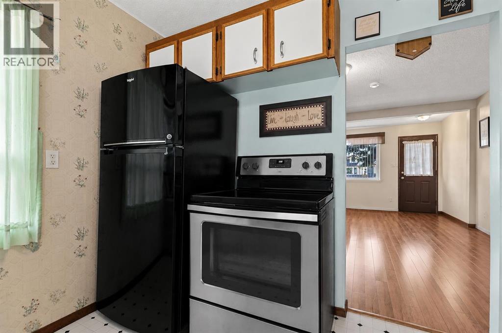 162 2 Street Northeast - Photo 16