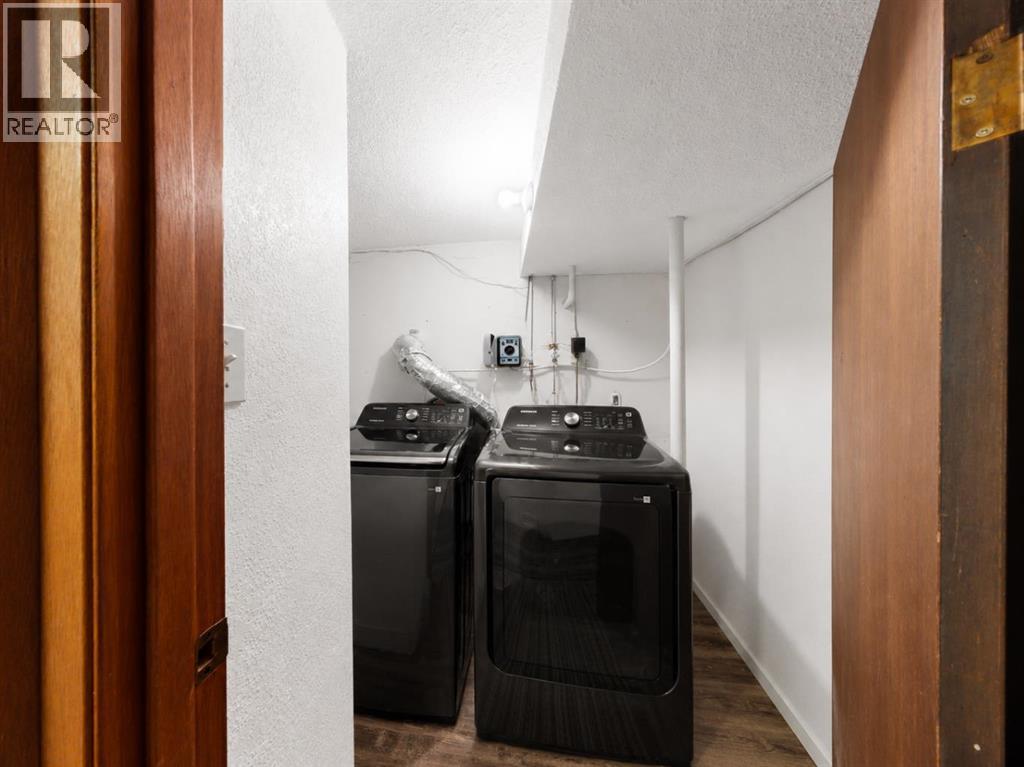 162 2 Street Northeast - Photo 35