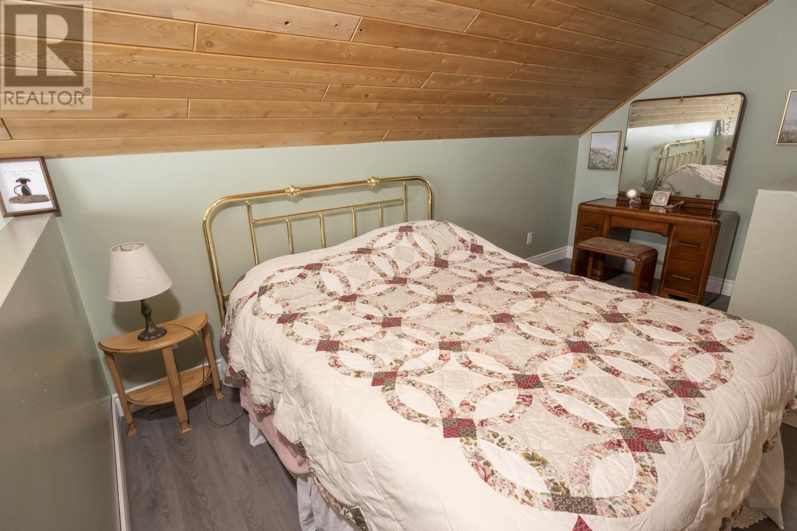 608 White Birch Beach RD - Image 32