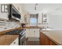 12110 Blossom Street, Maple Ridge, BC V2X9J9 Photo 10