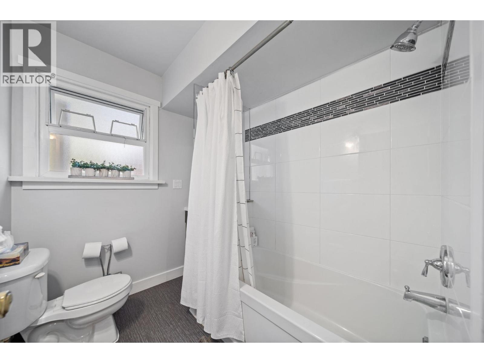 306 NINTH AVENUE, New Westminster