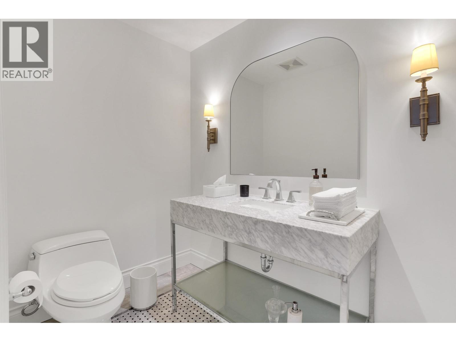 2 Bed, 3 Bath Apartment for Rent in Vancouver – 701 426 BEACH CRESCENT, Vancouver – MLS# R3153011 - Image 20
