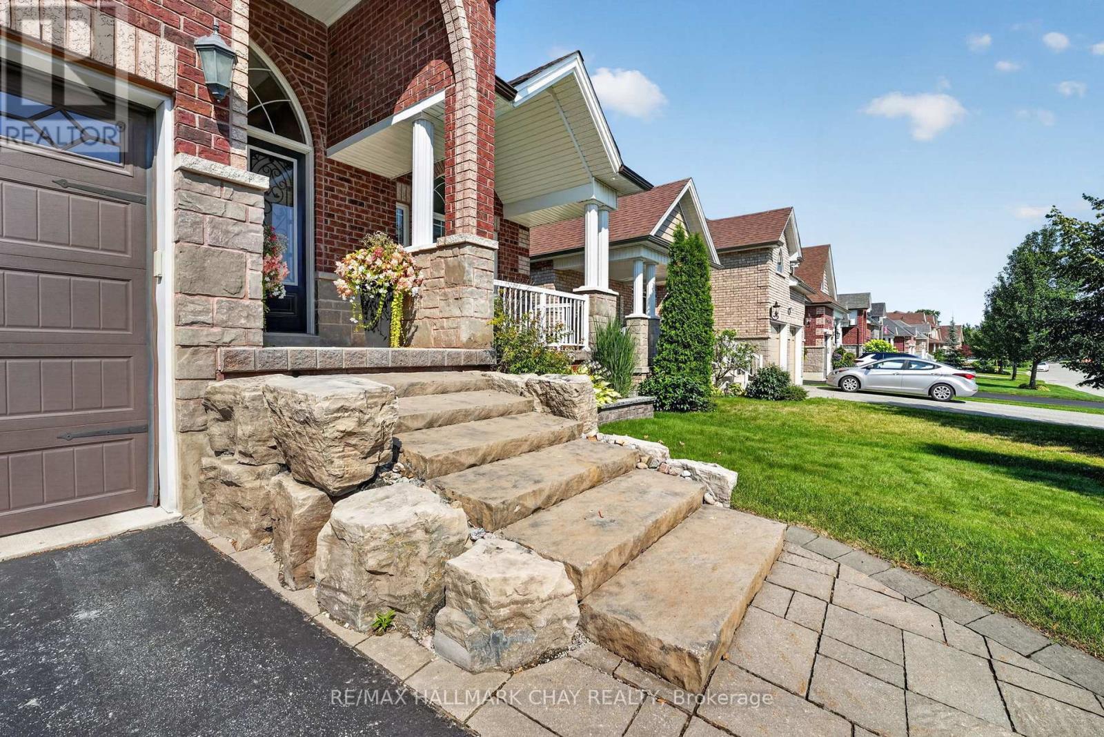 1724 ANGUS STREET - Image 3
