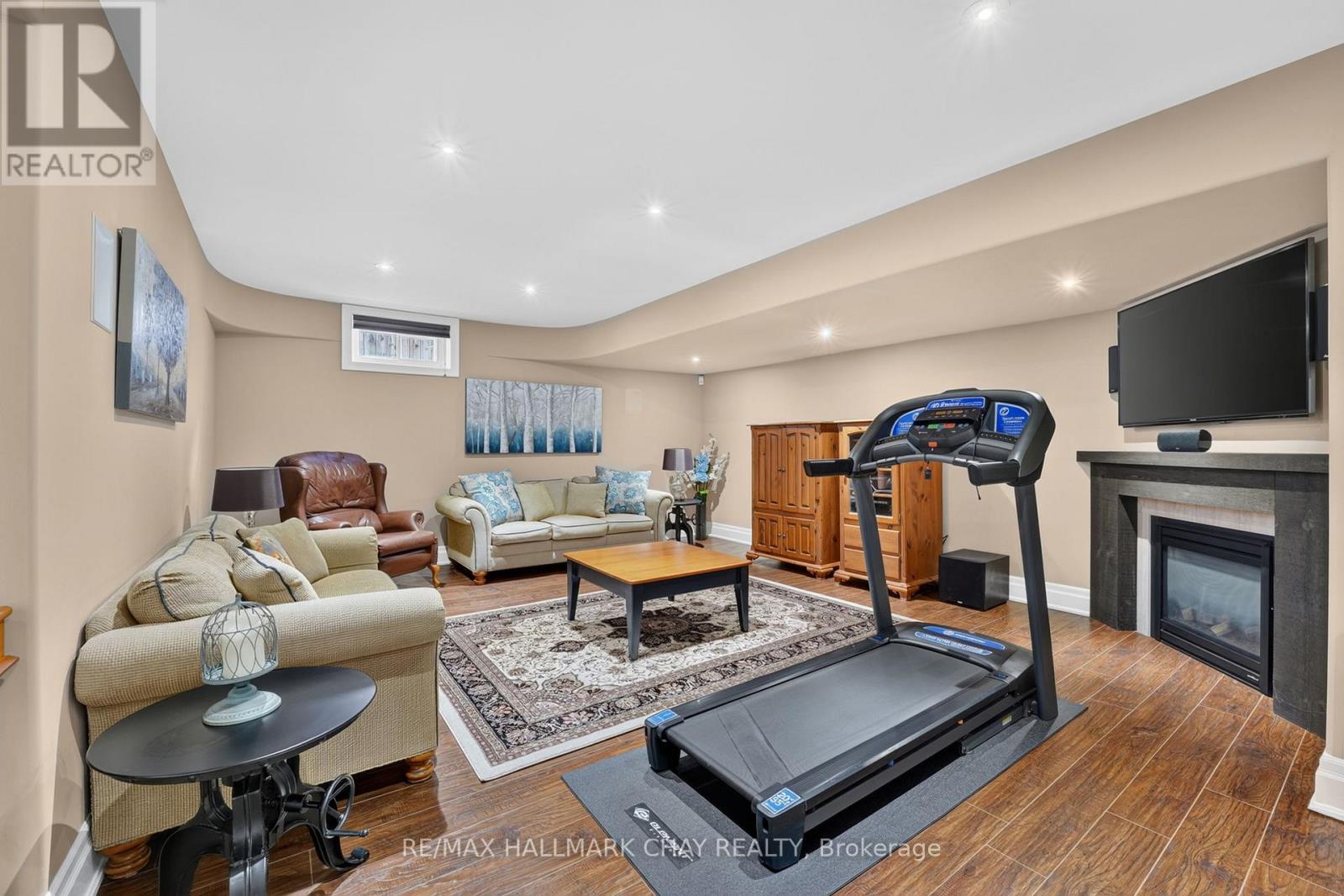 1724 ANGUS STREET - Image 35