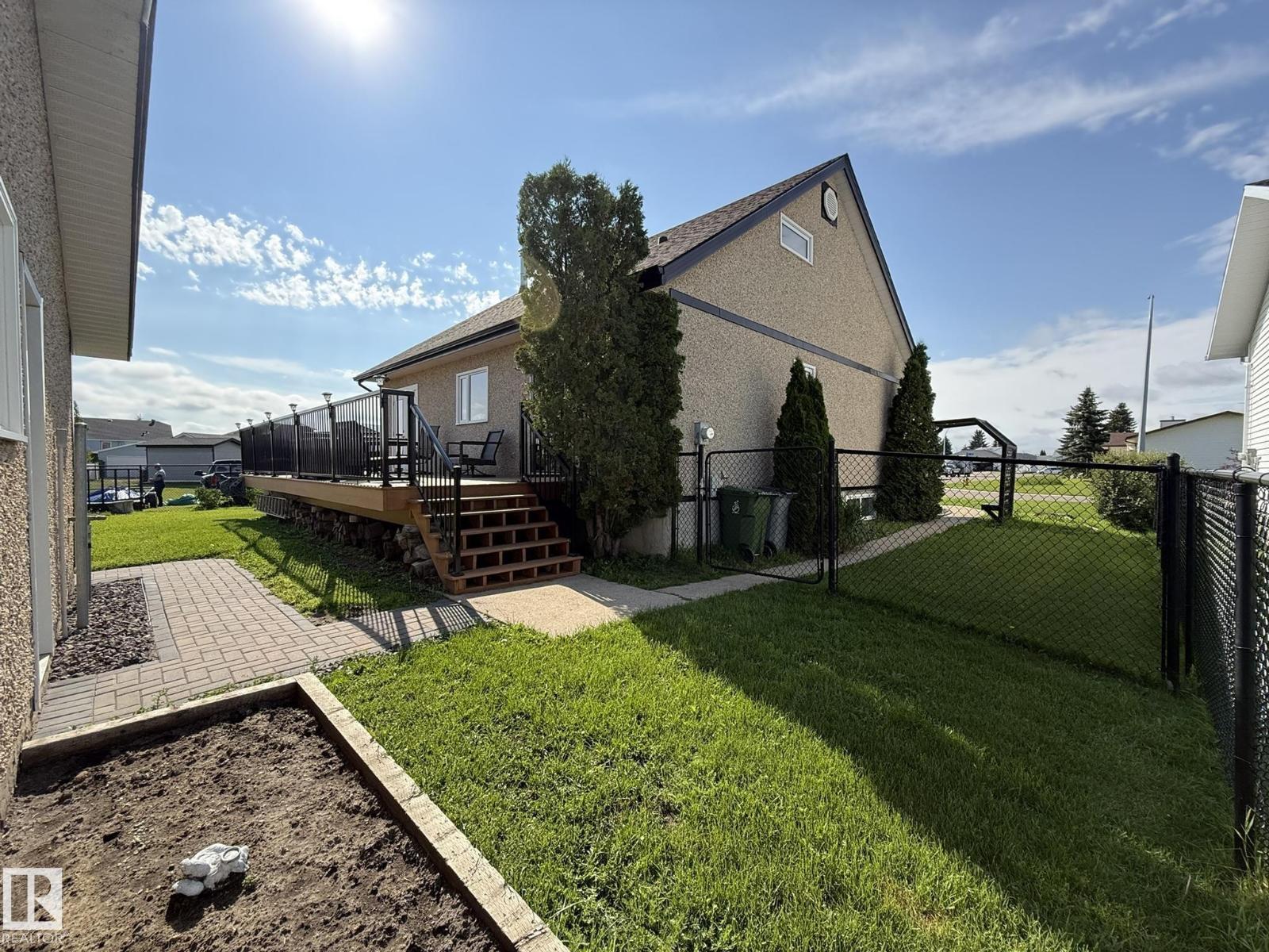 4508 57 AV - Image 46