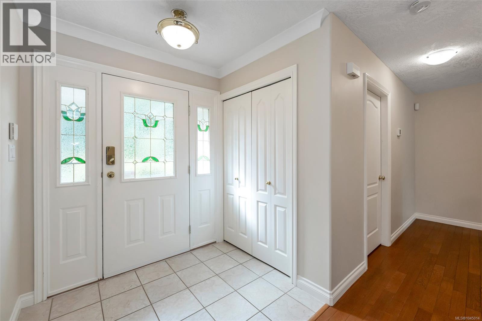 #18 6000 St. Ann's Dr - Image 4