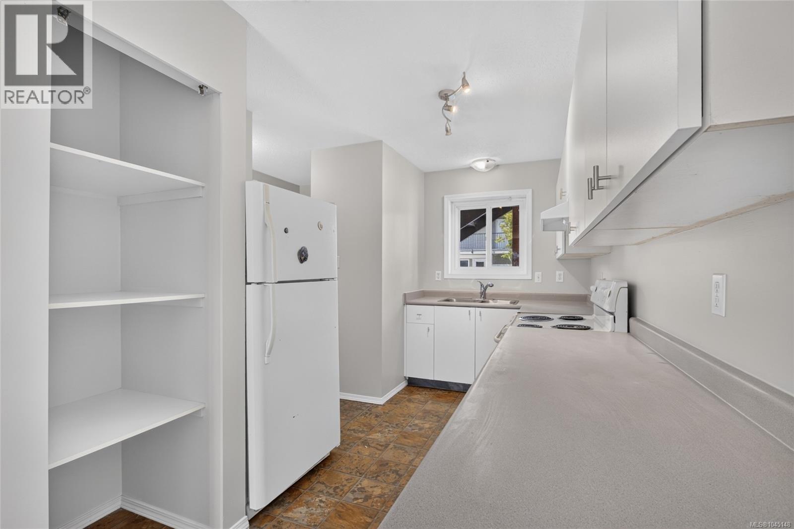 #11 375 21st St - Image 5