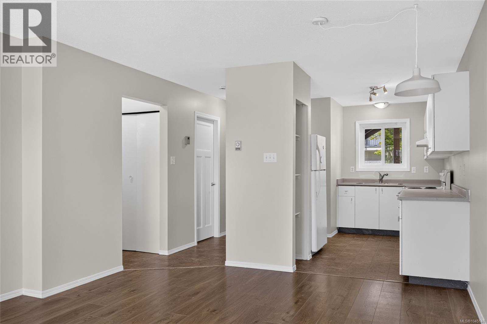 #11 375 21st St - Image 21
