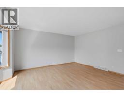 Foyer - 31 Palmer Close, Sylvan Lake, AB T4S1K3 Photo 6