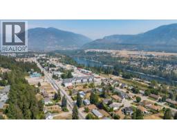 2507 Columbia Avenue, Castlegar, BC V1N2X4 Photo 36