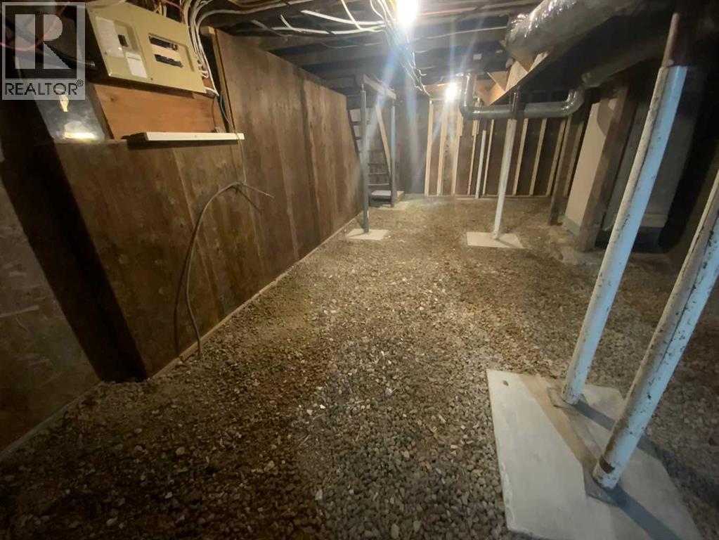138 Trochu Avenue - Photo 40
