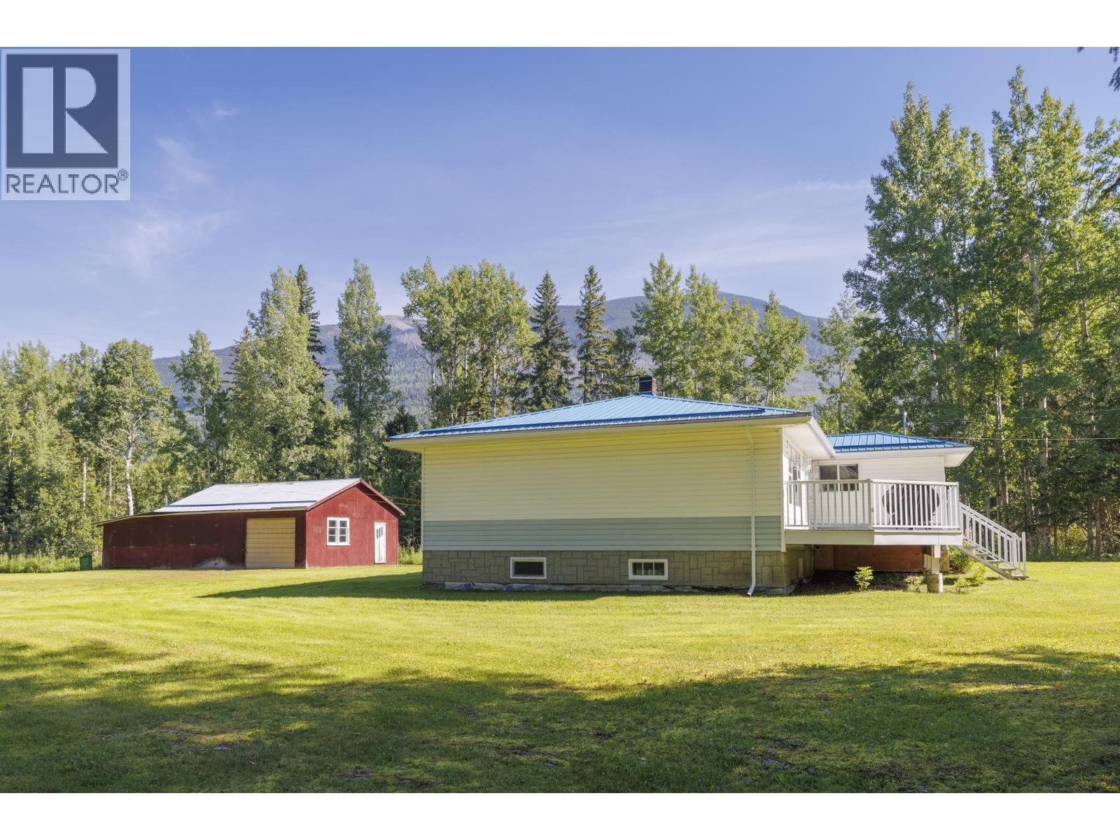 855 BRIDGE ROAD - 3