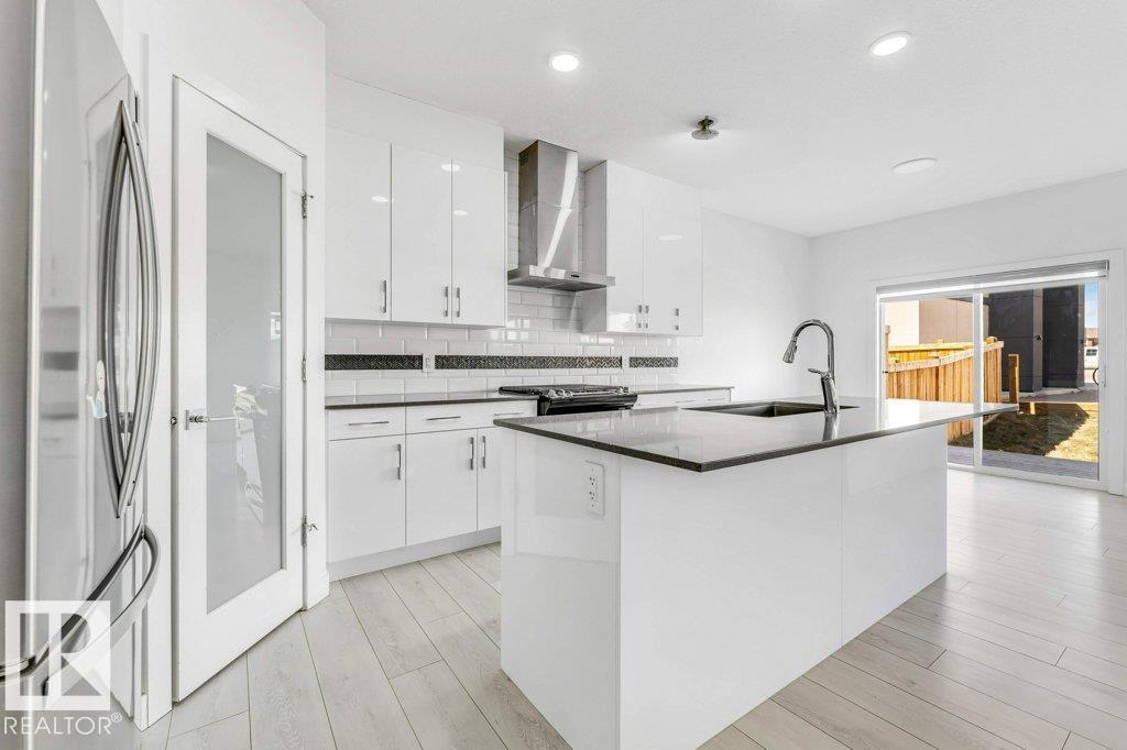 5140 23 AV SW - Image 4