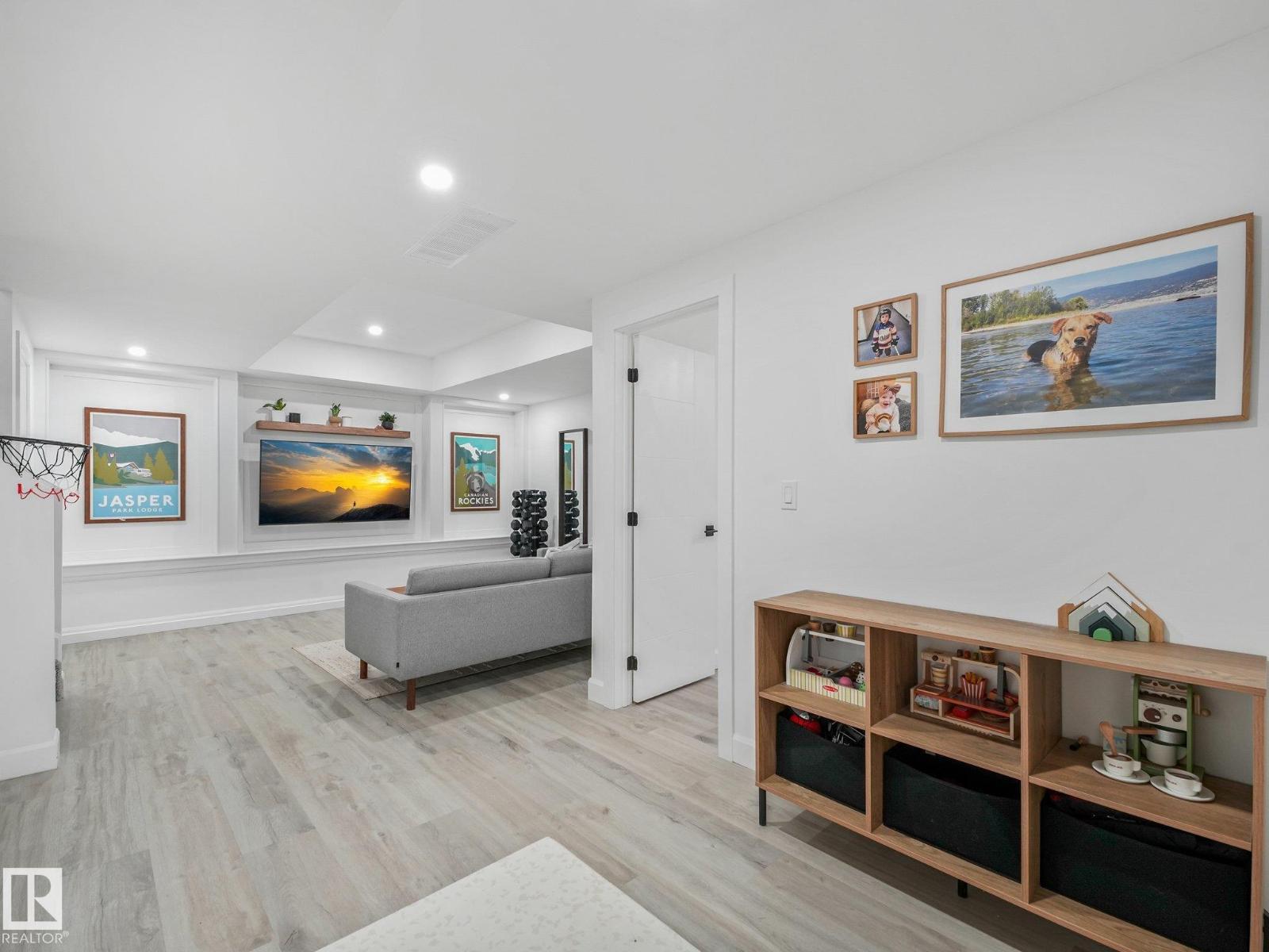 34 EDGEFIELD WY - Image 32