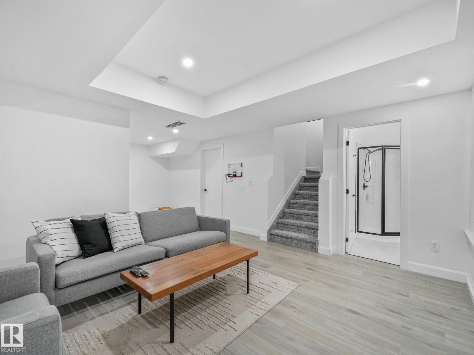 34 EDGEFIELD WY - 31