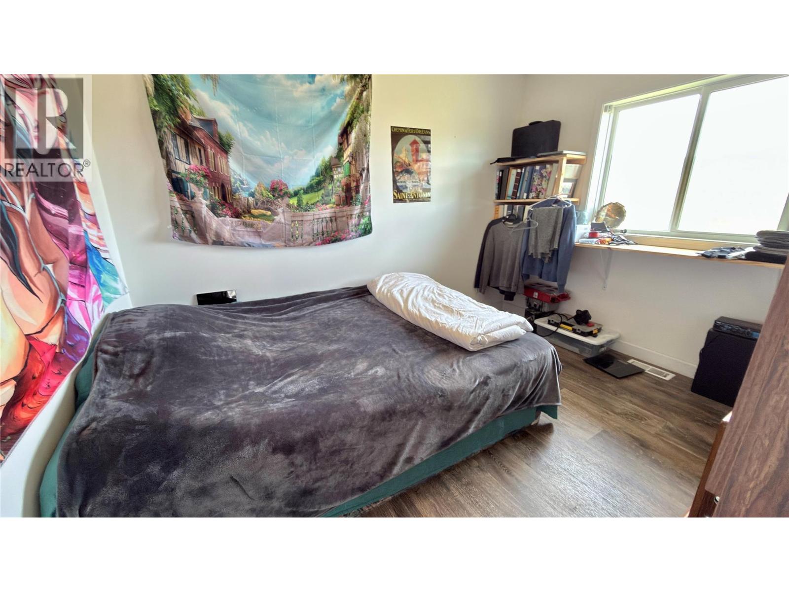 15230 + 15236 89th Street - 36